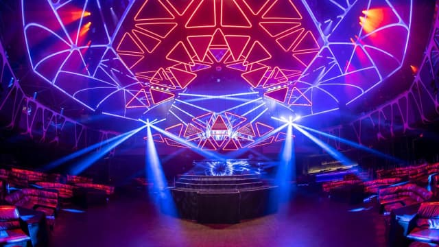 Hakkasan Nightclub Las Vegas — Main nightclub room and ceiling lights