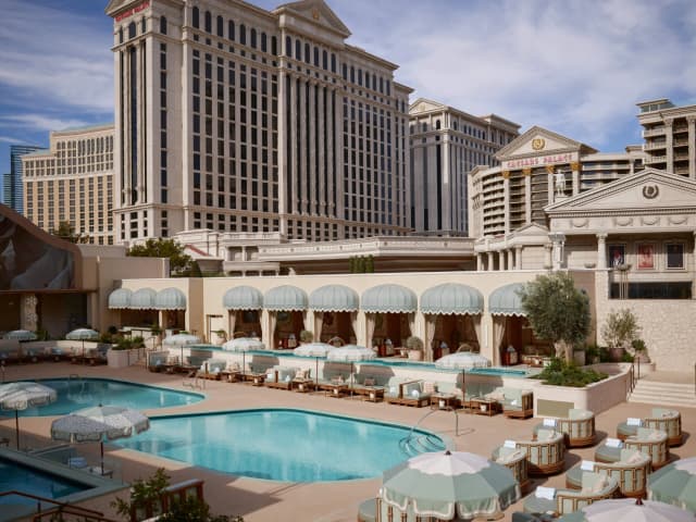 OMNIA Dayclub Las Vegas — Pool deck and venue architecture